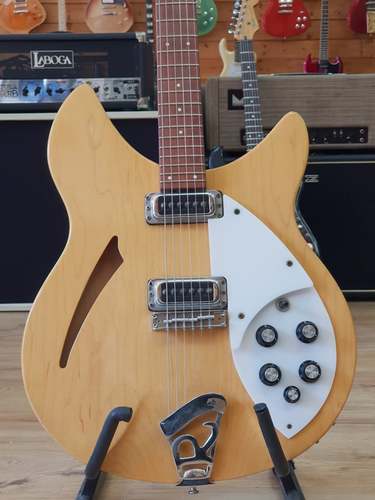Rickenbacker 330 1992