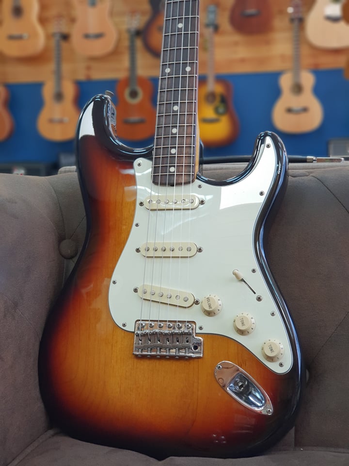 Fender  Stratocaster 62 Reissue Japan 2012