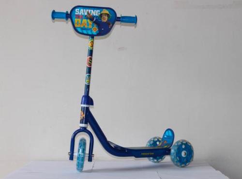 קורקינט 3 גלגלים מותגים