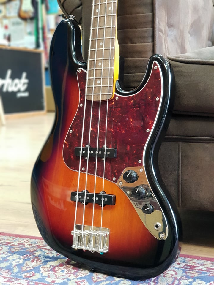 Squier Classic Vibe 