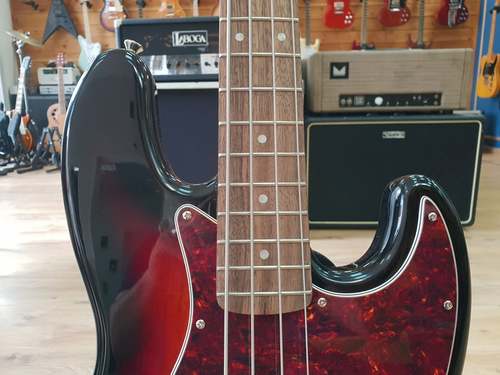 Squier Classic Vibe '60s Jazz Bass