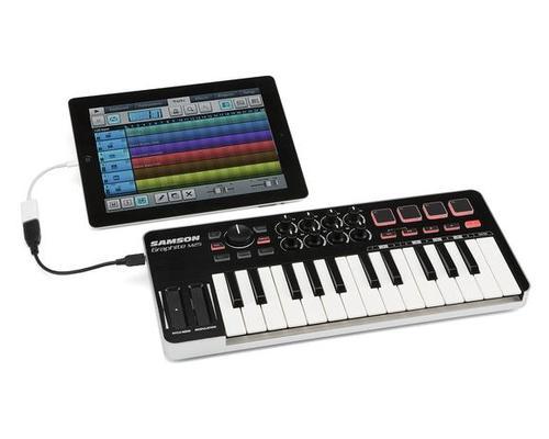 מקלדת שליטה Samson Graphite M25