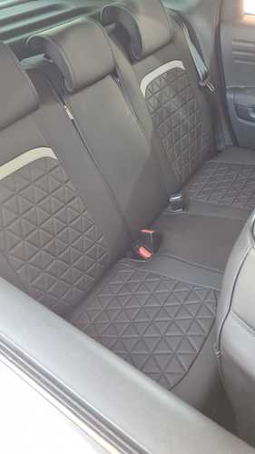 SECTOR LEATHER PLUS PREMIUM כיסוי לרכב בצבע אפור כהה עם פס אפור בהיר