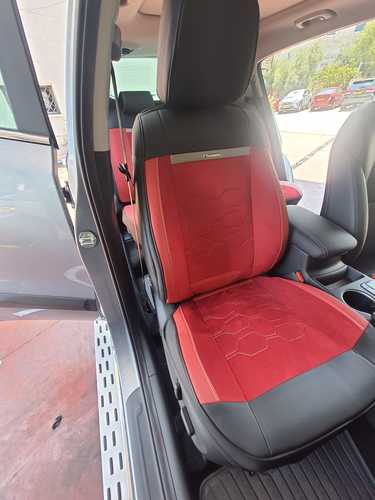 SECTOR LEATHER PLUS PREMIUM כיסוי לרכב בגוון אדום בשילוב שחור car fashion