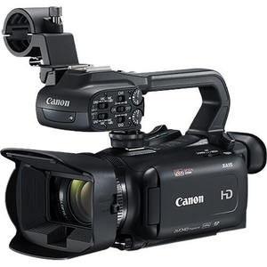 מצלמת וידאו מקצועית Canon XA15