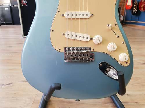 Fender Deluxe American Vintage ’62 Stratocaster 