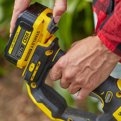 STANLEY FATMAX V20 18V חרמש נטען (-Sfmcst933M1-QW)