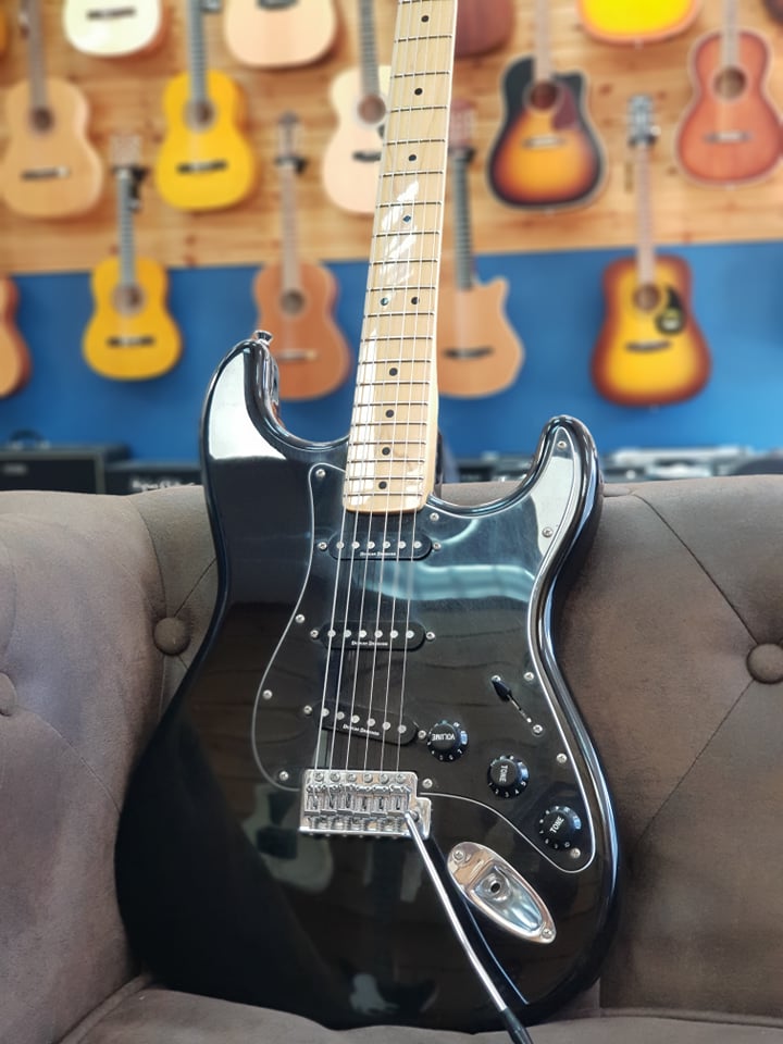 Squier Classic Vibe 