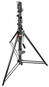 חצובת תאורה Manfrotto Wind-Up