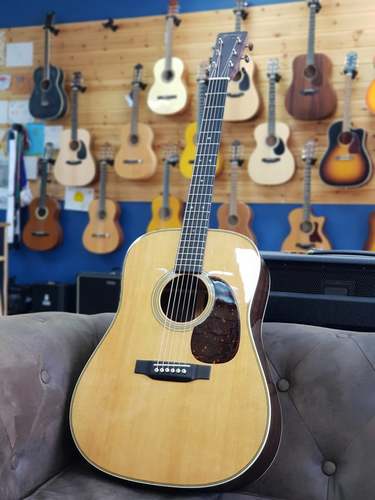 Martin HD-28 2017