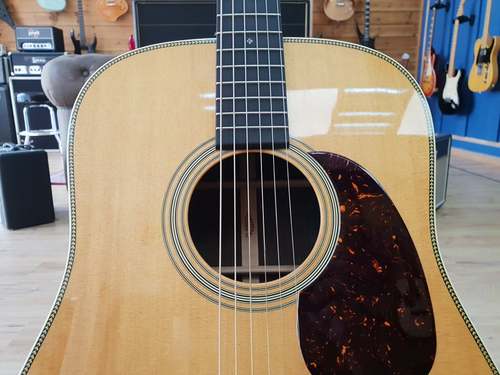Martin HD-28 2017