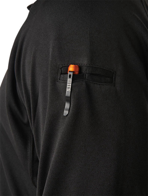 חולצת פולו דגם Men’s Long-Sleeve Performance 