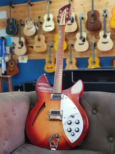 Rickenbacker 330 1989