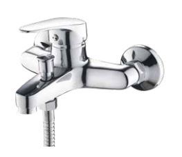 ברז עם צינור גמיש ומזלף מתכוונן