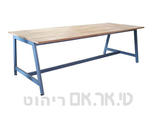 שולחן עם רגל A