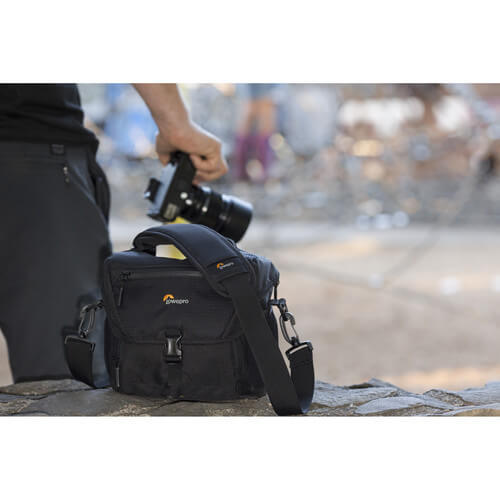 תיק צד למצלמה Lowepro Nova 170 AW II
