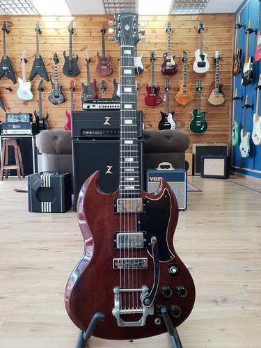  Gibson SG Standard with Bigsby Vibrato 1972