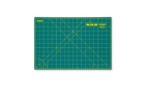 משטחי חיתוך מקצועיים דו צדדים דגם: RM-IC-S מתוצרת OLFA