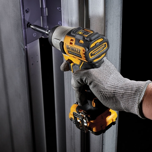 מברגת אימפקט 12V של חברת דיוולט