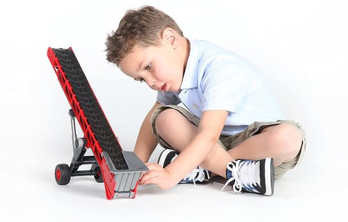 דרגנוע נייד על גלגלים בהפעלה ידנית להעברת מטענים