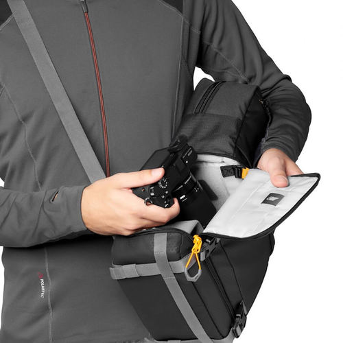 תיק סלינג Lowepro Slingshot SL 250 AW III 