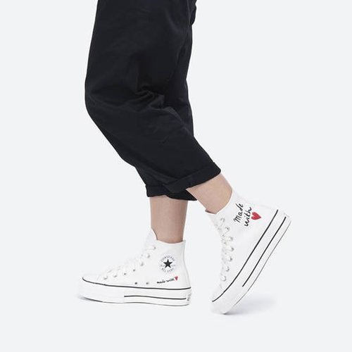 Converse Chuck Taylor All Star Lift - נעליי סניקרס אולסטאר LOVE גבוהות  לנשים (לבן) 35-39 - ALL STAR - נעלי נשים