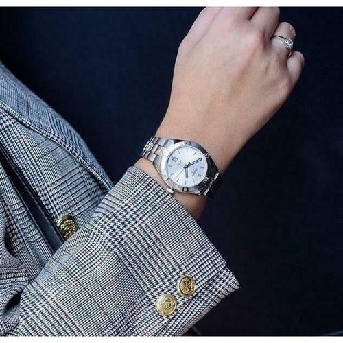 שעון Tissot אנלוגי יוקרתי לאישה