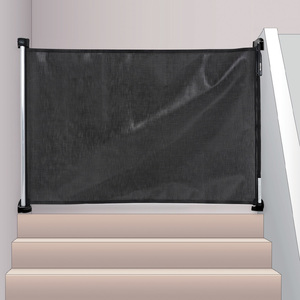 שער בטיחות גלילה Safe Zone לפתחים צרים ועד 140 ס"מ - שחור