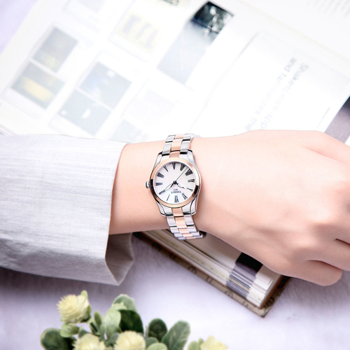 שעון Tissot אנלוגי יוקרתי לאישה