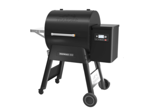 Traeger Ironwood 650 + כיסוי + 2 שקי פלט +נייר קצבים