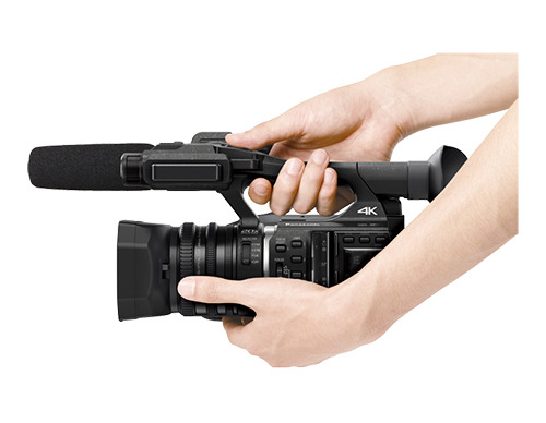 מצלמת וידאו Panasonic 4K HC-X1000 