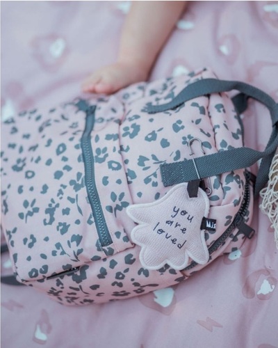 סיכת חמסה סרוגה 100% כותנה עם סיכת ביטחון גדולה - ורוד