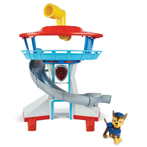 מגדל תצפית עם מרפסת עגולה, מגלשת ספירלה ופריסקופ מסתובב, כולל דמות צ'ייס