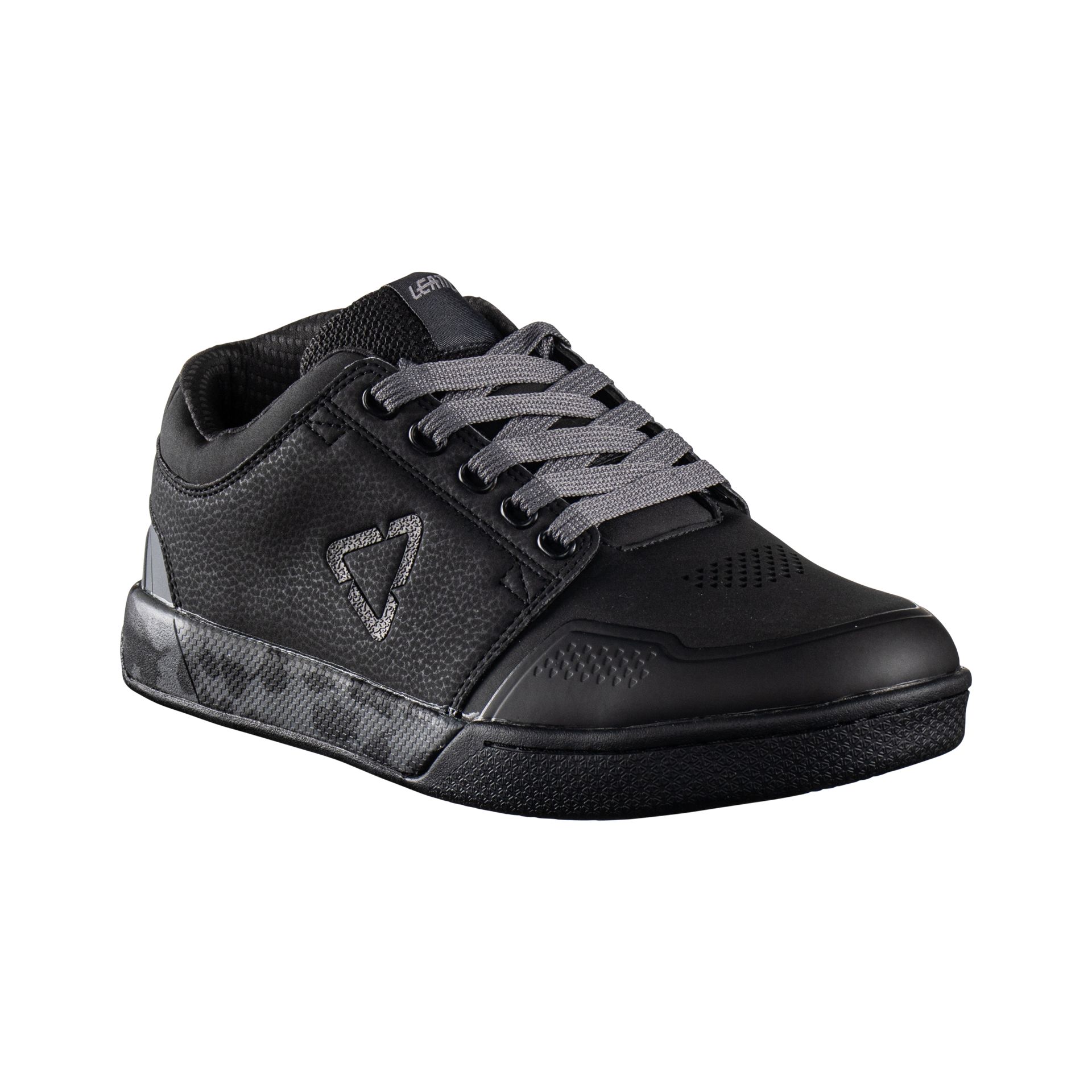 נעלי רכיבה צבע שחור LEATT MTB 3.0 FLAT BLACK V22
