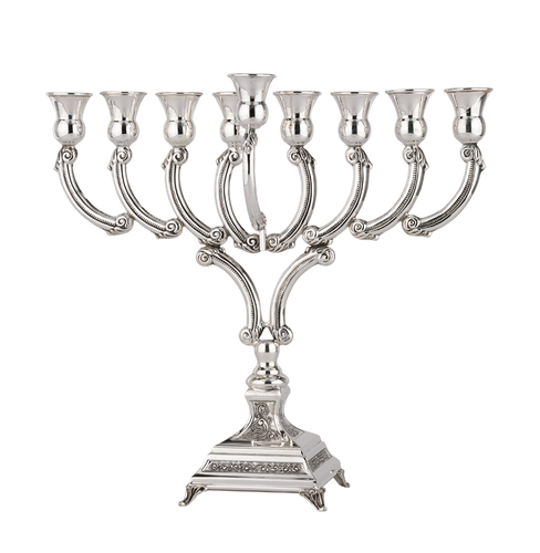 חנוכיית קשת ליבני רקוע