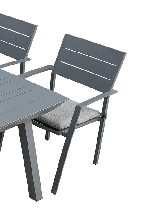 6 אחרונים במלאי! ❤ "מקס" - כיסא אלומיניום יפהפה ועמיד - מתצוגה, פגמים קלים, לא כולל כרית