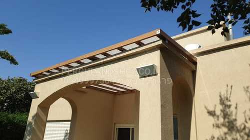 פרגולת אלומיניום הייטק פרימיום סנפל חצי שקופה בגוונים שונים . הגנה מפני מים ושמש ויופי בלי סוף . מפרט טכני בתחתית הדף