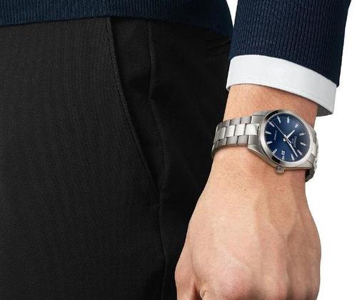 Tissot T1274104402100 עשוי 100% טיטניום קל 