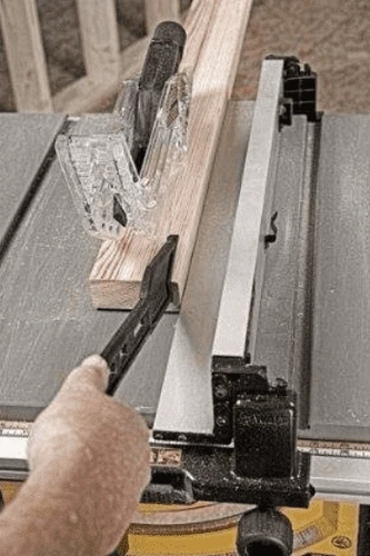 מסור שולחני חשמלי 