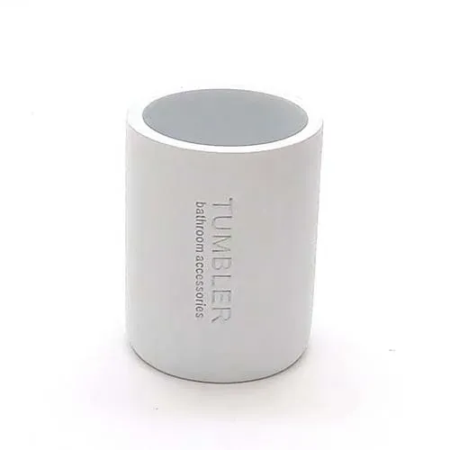 כוס למברשות שניים Caliente לבן מתוך קולקציית סט אמבטיה Caliente (מבט מהצד) - עשוי מחומרים עמידים בפני לחות וחלודה לאורך זמן