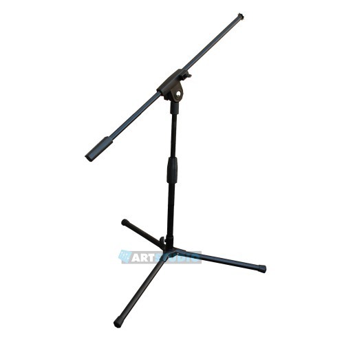 סטנד למיקרופון קצר  SOUND KING DD130