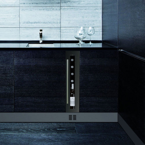 מקרר יין אינטגרלי DUNAVOX FLOW-9 DAUF-9.22B