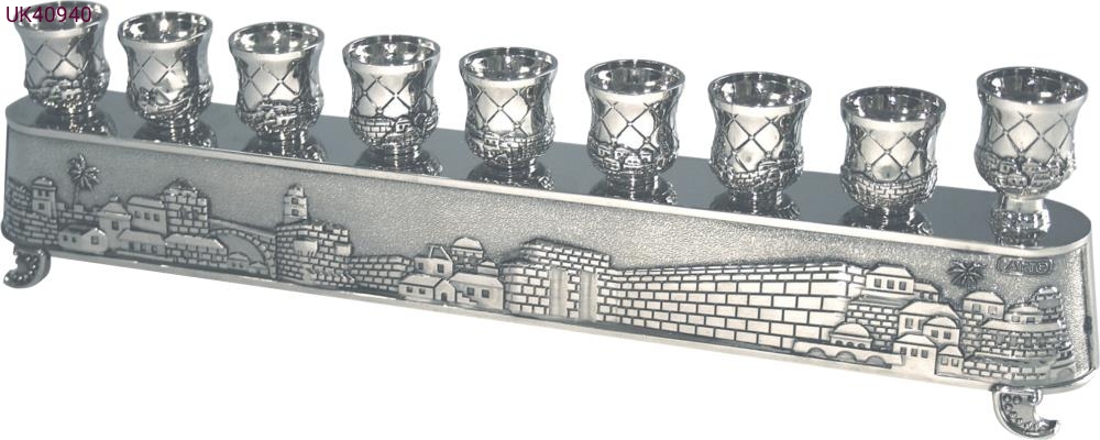 "חנוכיית הקסם" של ארט גימור ניקל 8X30 ס"מ