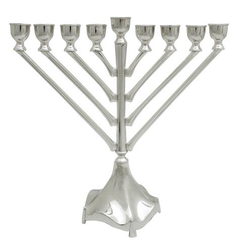 חנוכייה ניקל מהודרת 