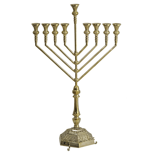 חנוכייה מהודרת ענקית ומוזהבת גובה 112 ס