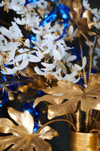 ענף ליליות לבן וזהב LILY ACRYL WHITE