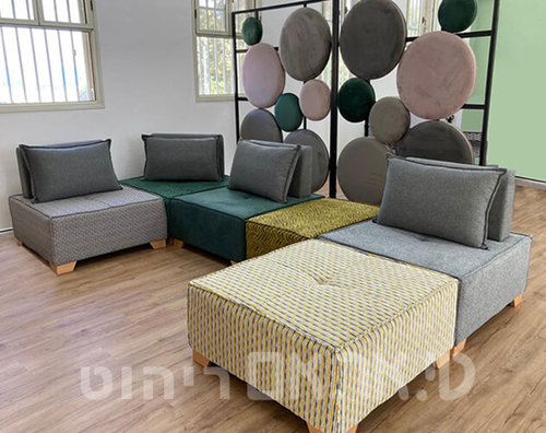 מעצבת לימור מזיג תכננה מקום מפגש נעים ומזמין המתאים למגוון פעילויות חברתיות