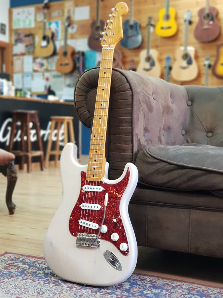 Fender Made in Japan Classic