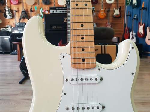 גיטרה חשמלית Fender Stratocaster Japan SSS 1995/6