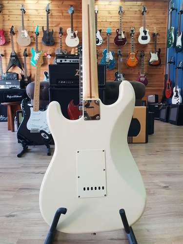 גיטרה חשמלית Fender Stratocaster Japan SSS 1995/6